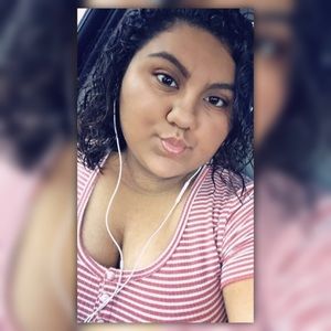 Meet your Posher, Candace